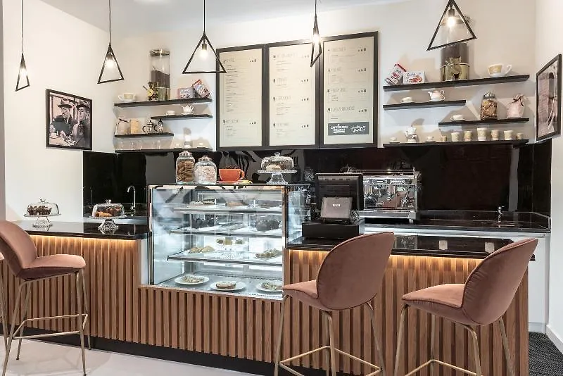 Leva Hotel And Suites Opposite Downtown Dubaj